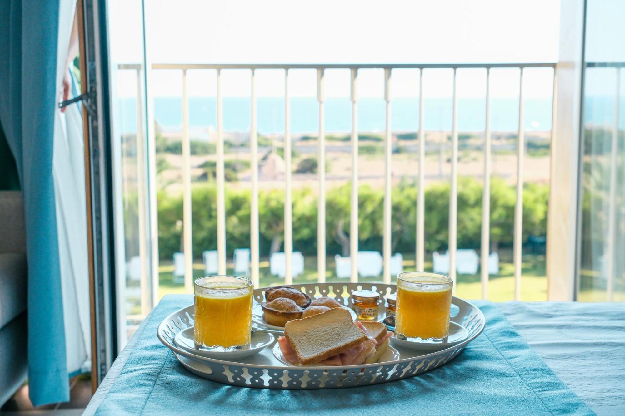Hotel Scoglio Degli Achei Torre Santa Sabina Luaran gambar