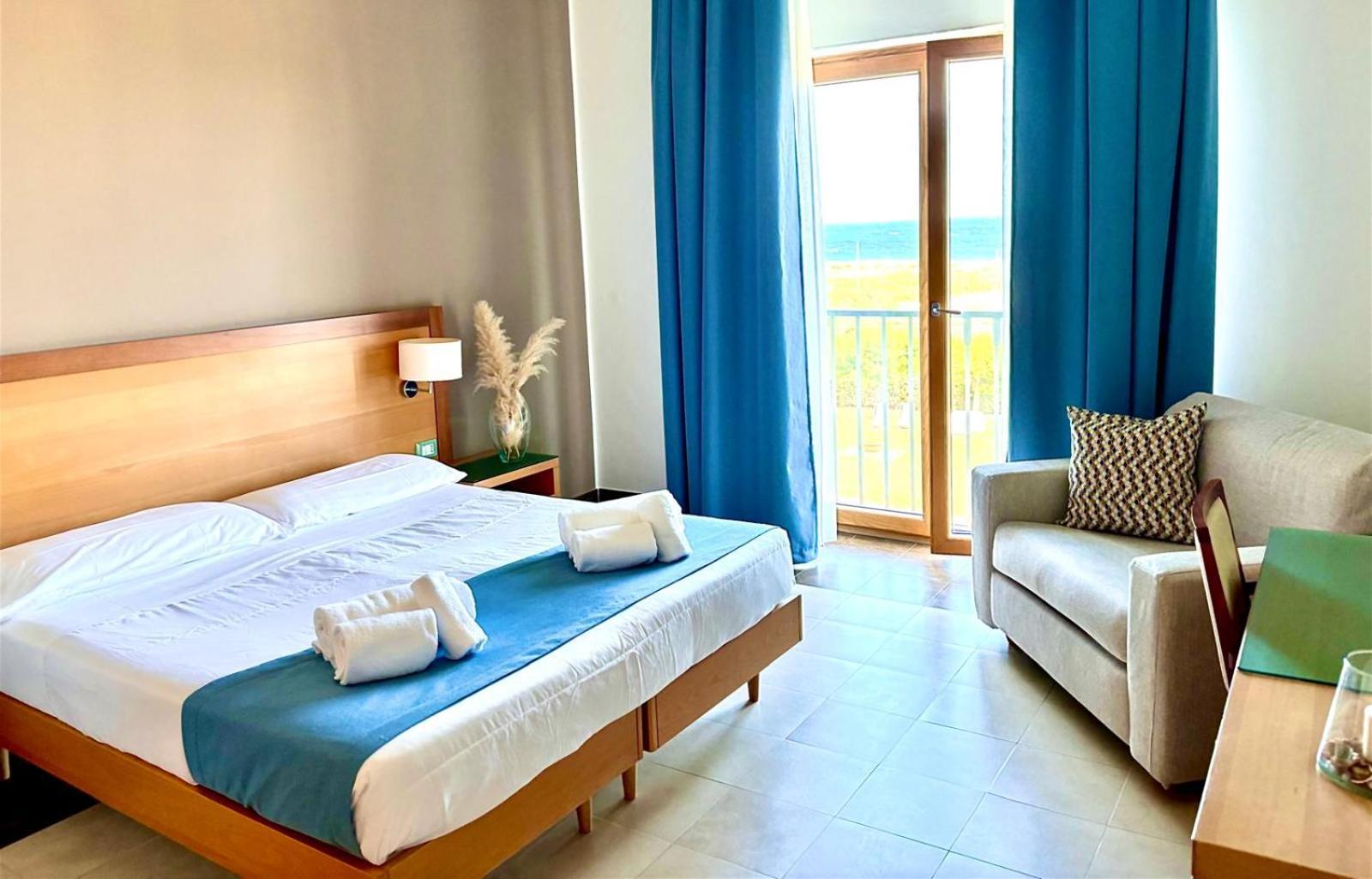 Hotel Scoglio Degli Achei Torre Santa Sabina Luaran gambar